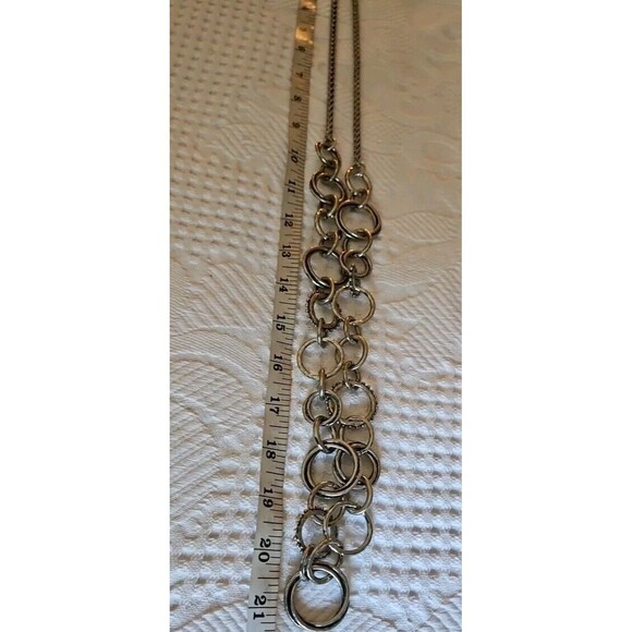 Chico’s Chunky Long Silvertone Circle necklace EUC - Picture 5 of 6